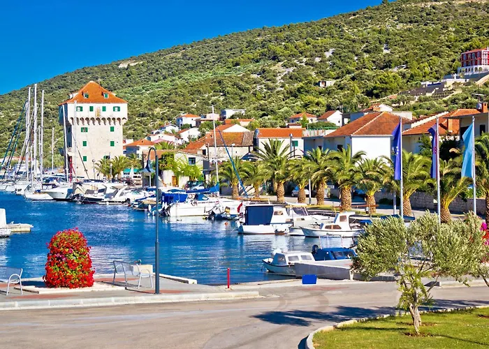 Two-bedroom In Okrug Gornji Iii Apartament Trogir