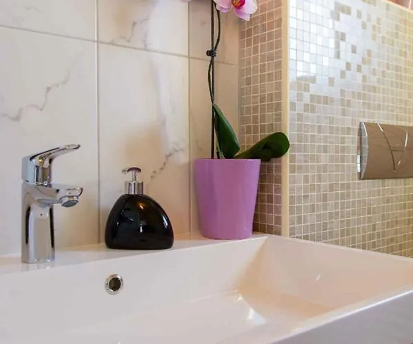 公寓 Two-bedroom In Okrug Gornji Iii *