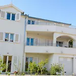 Two-bedroom In Okrug Gornji Iii Trogir