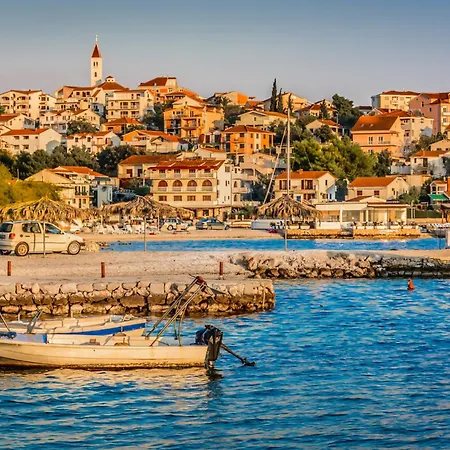 Apartment Two-bedroom In Okrug Gornji Iii Trogir